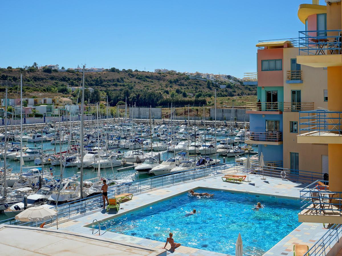 אלבופיירה Marina Bay Residence מראה חיצוני תמונה